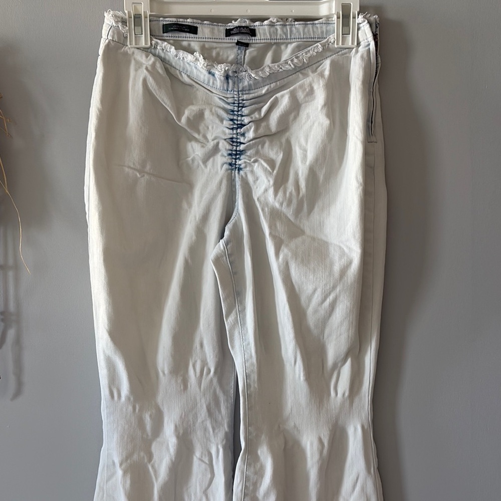 Wild Fable White wash Flare Wide Leg denim Jeans with ruched detail and side zip